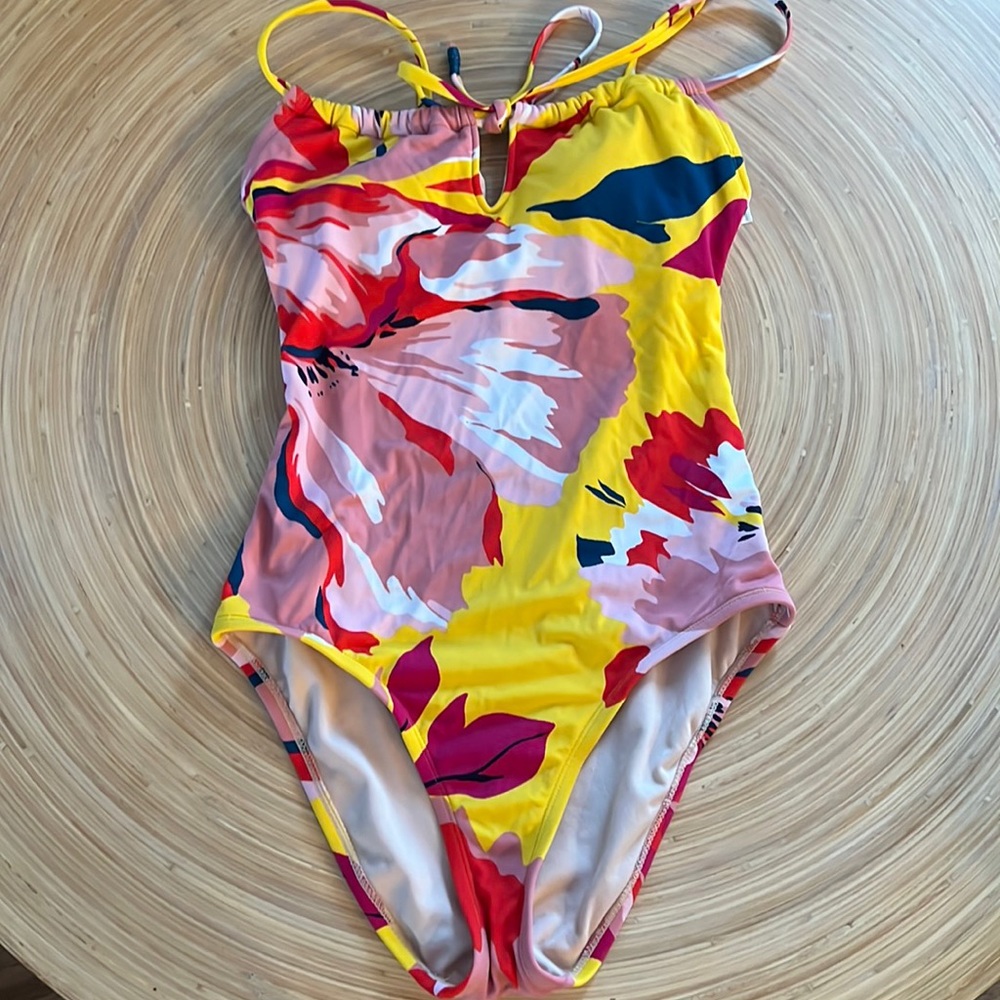 Size small Kona Sol NWOT